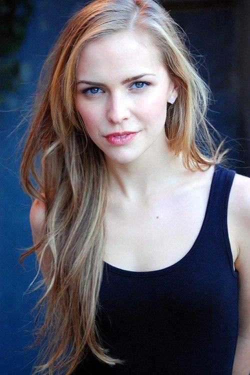 Sara Cicilian as Intern Kendall