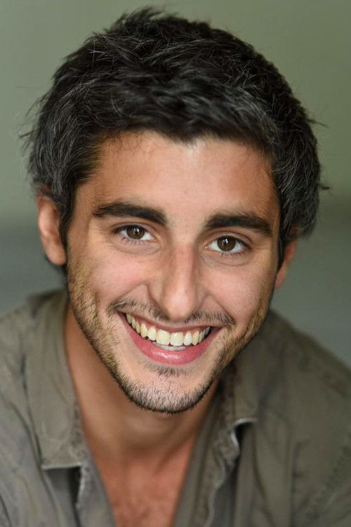 Arthur Guillaume as Arthur