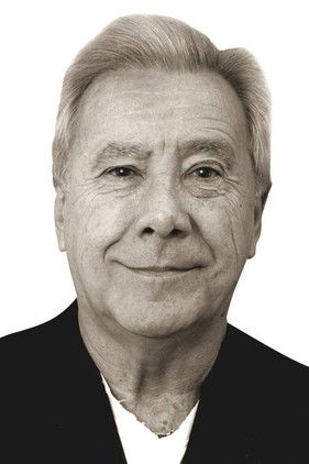 Juan Alberto Mateyko as 