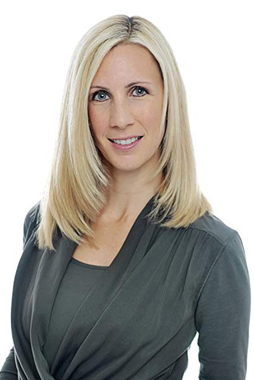 Jennifer Vey as Goth Girl (uncredited)