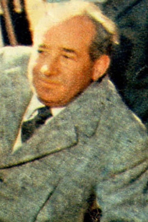 Otello Martelli as Self