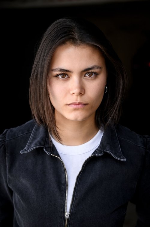 Tomomi Themann as Miri