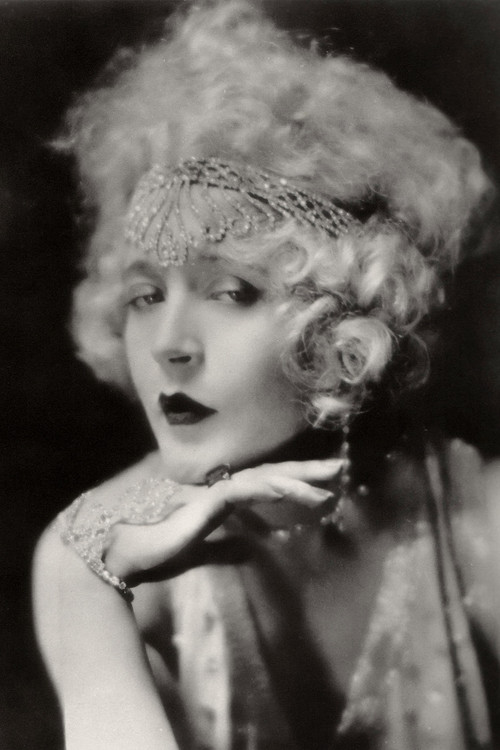 Mae Murray as Sonia