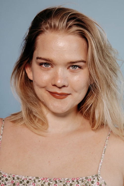 Maddie Scanlan as Joanne