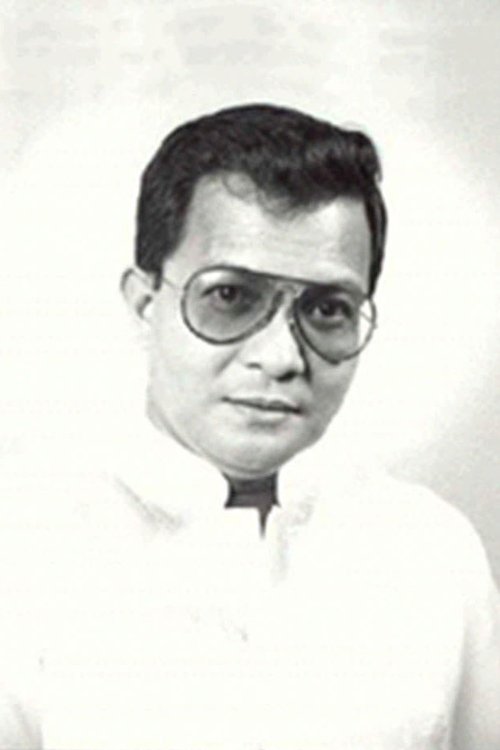 Lino Brocka as Mukha sa dilim