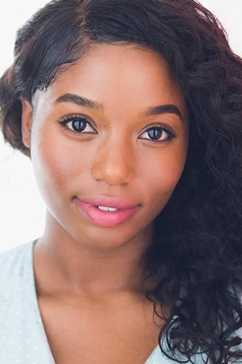 Hadar Busia-Singleton as Amaka