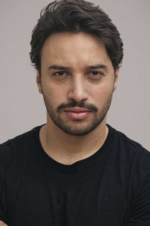 Fernando Maia as Alexandre