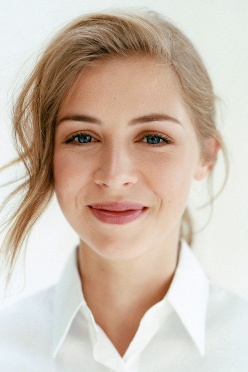 Hermione Corfield as Ainsley