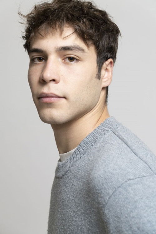 Manuel Rossi as Arturo