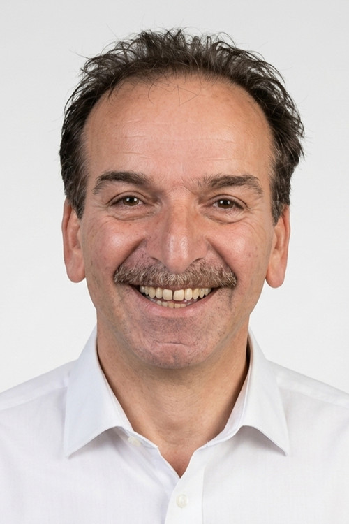 Tahsin Taşkın as Mahir Teke