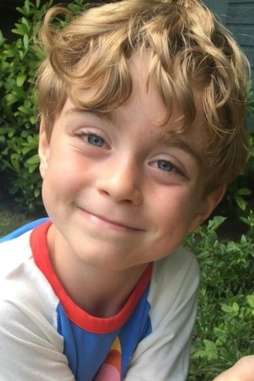 Zac Barker as Young Arthur 2 Yrs