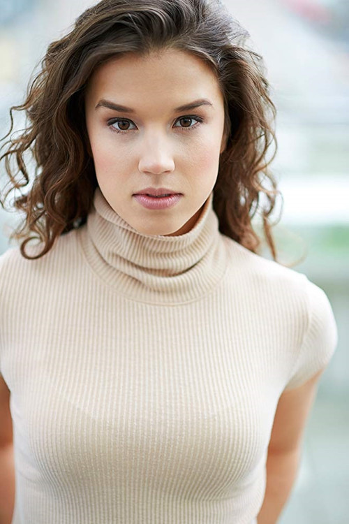 Rebekah Asselstine as M.J