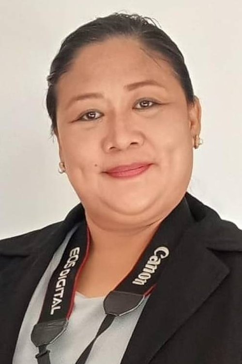 Mianne Agualada as Doctor