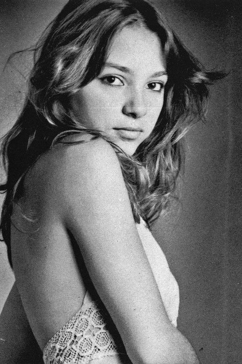 Elisabetta Virgili as Agnese