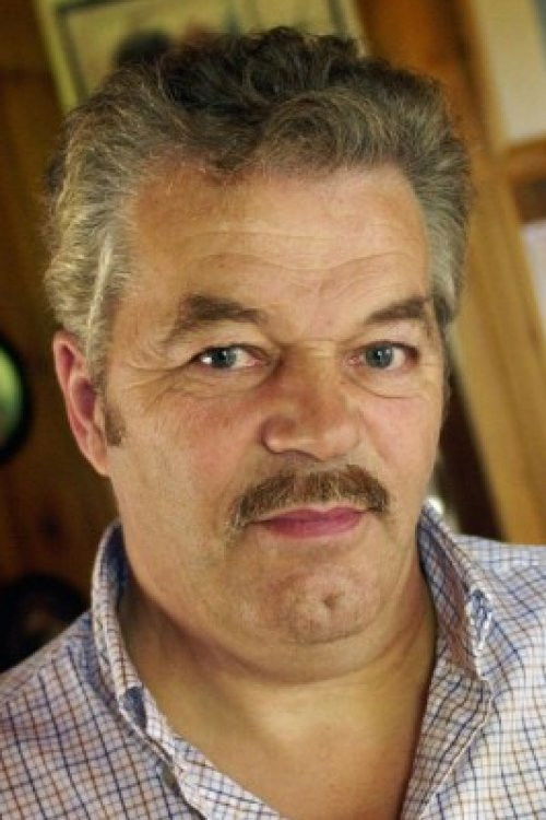 Martin Schanche as Himself