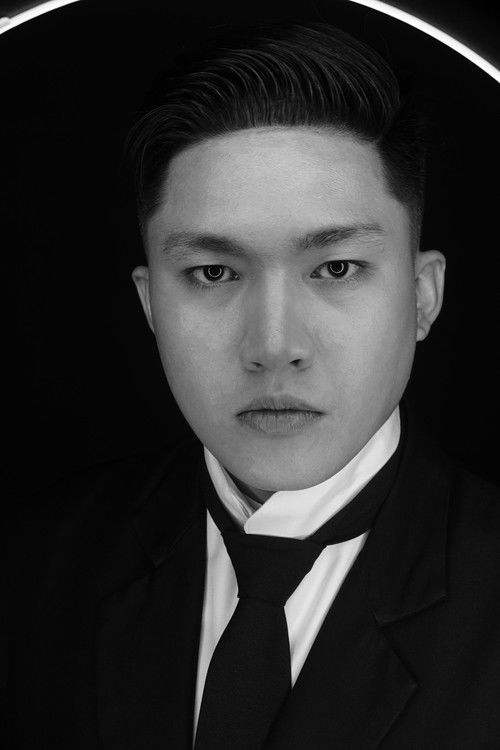 VinJo Entuna as Chief Constable