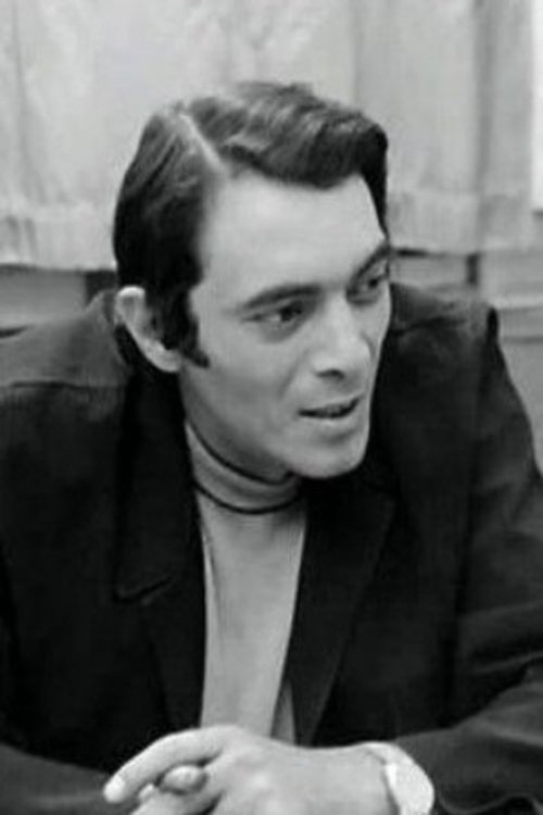 Helmi Halali as Second cousin