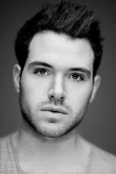 Emmett Hughes as Gareth O'Brien