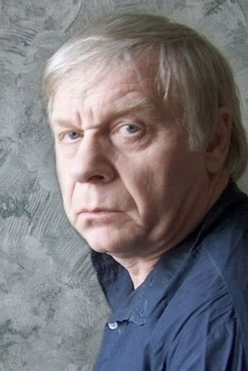 Aleksandr Belov as Павел Красавский