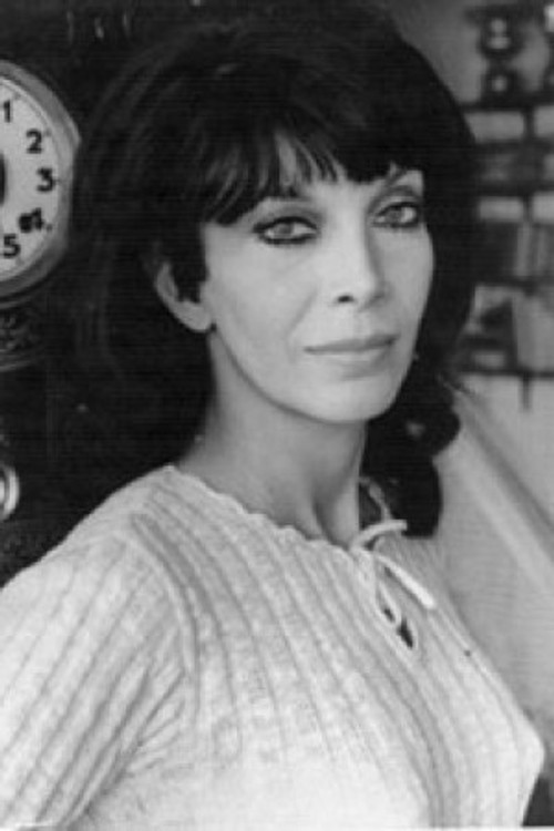 Isabella Cerqueira Campos as Capitu