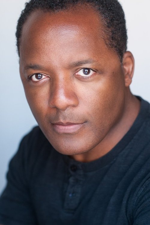 Madison McKoy as LAPD Officer