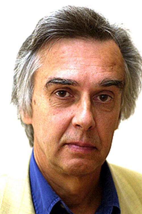 Peter Bratt as Journalist