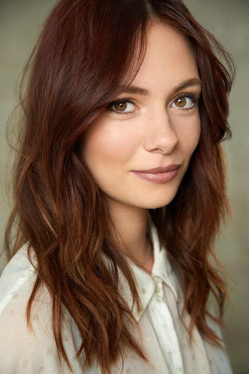 Mia Pollini as Kayla