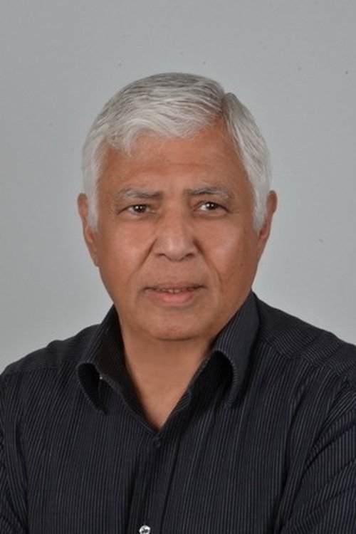 Fathy El Gharbawy as Naren