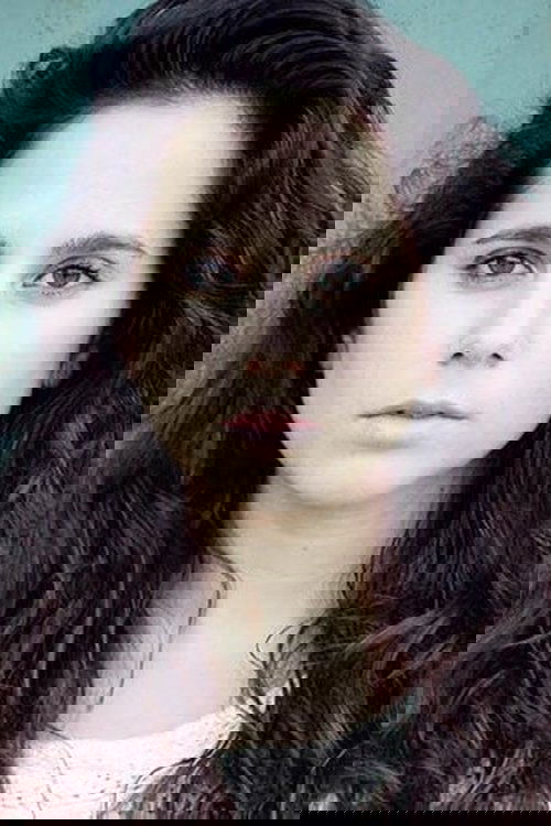 Leticia Etala as Yaiza