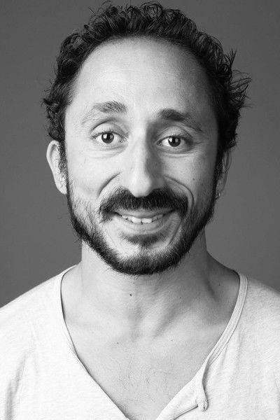 Estêvão Antunes as Lucas