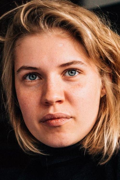 Tessa Hoder as Tessa