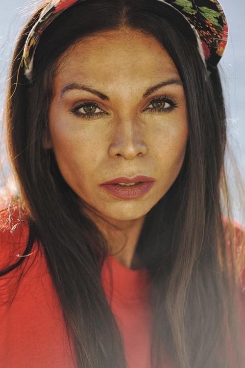 Sage Godrei as Lillian Donahue