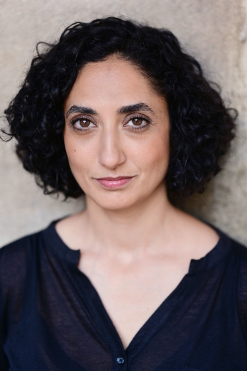 Ariella Hirshfeld as Alicia