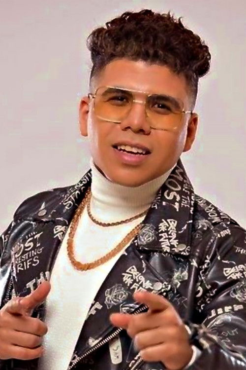 Omar Kamal as بنفسه