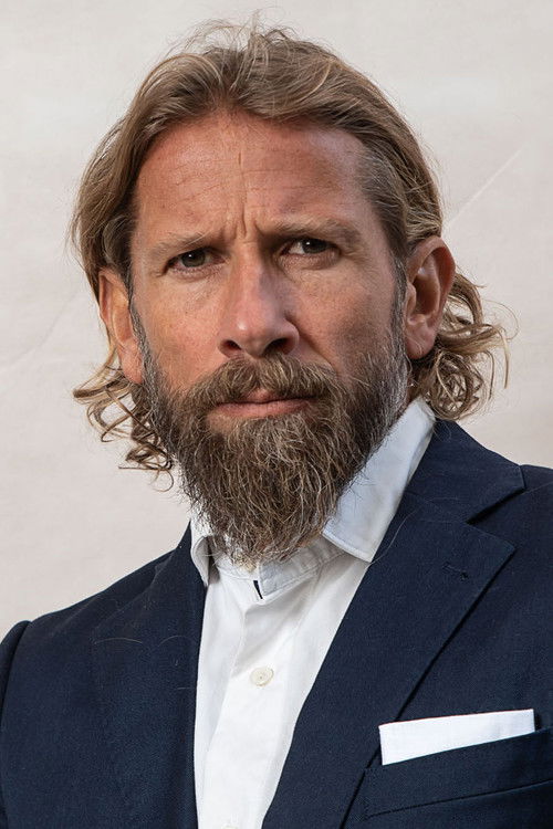 Samuele Busolin as Enrico Ballarin