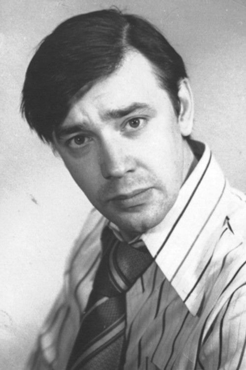 Oleg Efremov as Sasha Makeychik