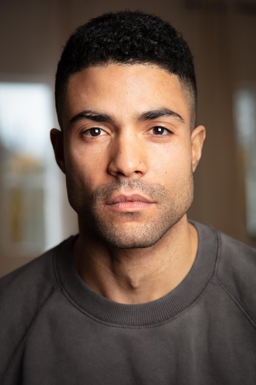 Giovanni DeVal as Kevin