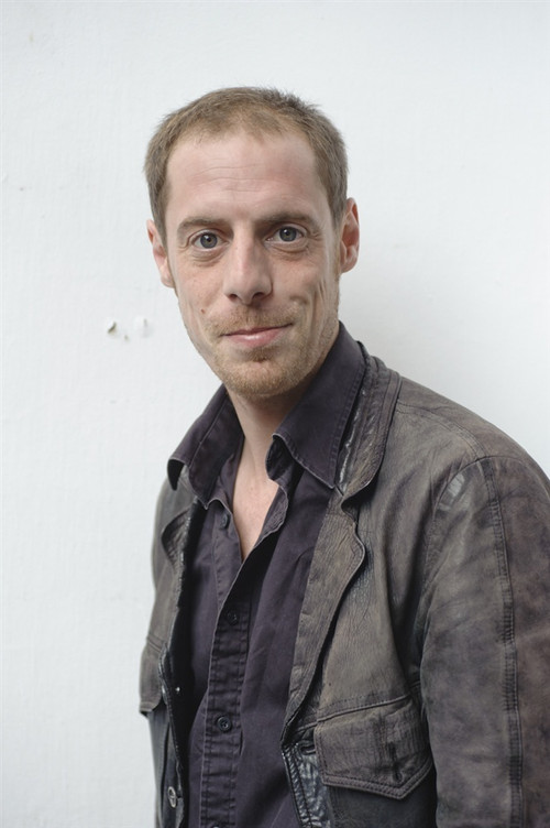 Corentin Lobet as L'interne