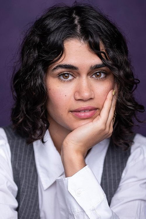 Riz Moritz as Louise