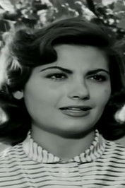 Ledia Stefanidou as Gioulia