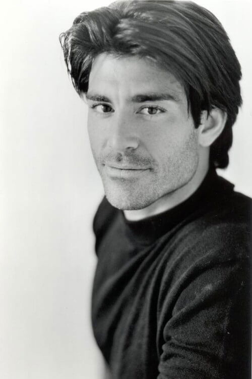 Louis D'Alto as Thompson