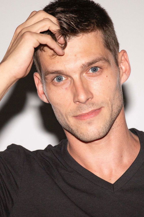 Abraham Rodríguez Ollero as Amigo 1