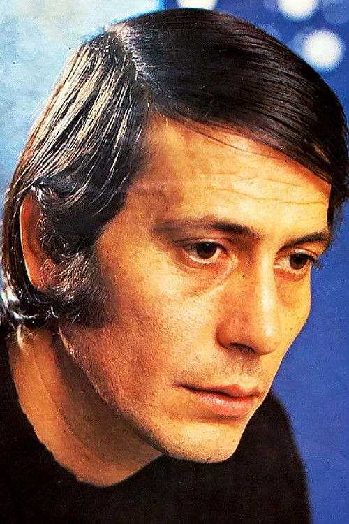 Yannis Kalatzis as singer