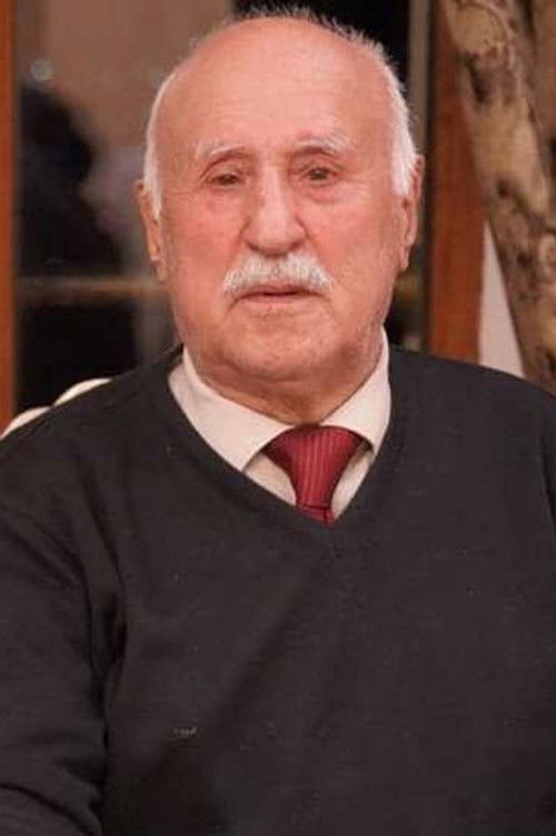 Majnun Hadjibeyov as Amir kishi