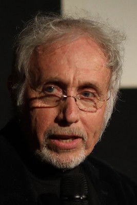 Ralph Arlyck as Narrator (voice)