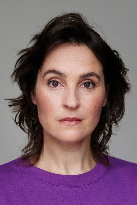 Jennifer Sabel as Louisa