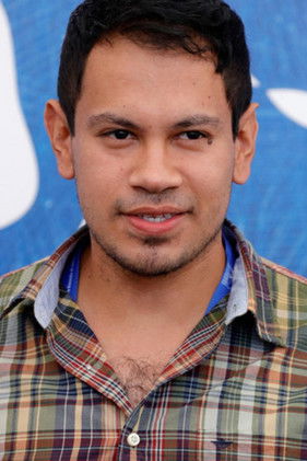 Jesús Meza as Ángel