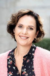 Caroline Maes as Roza