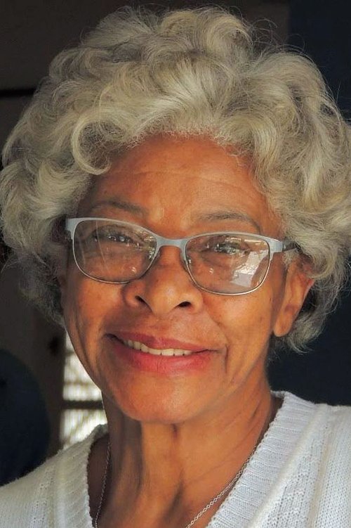 Dora Rosa as Dona Auxiliadora