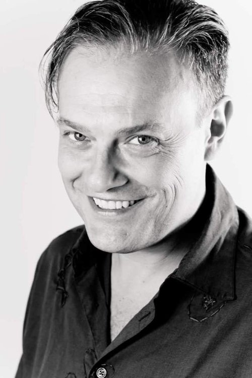 Giovanni Carta as Marito di Ersilia